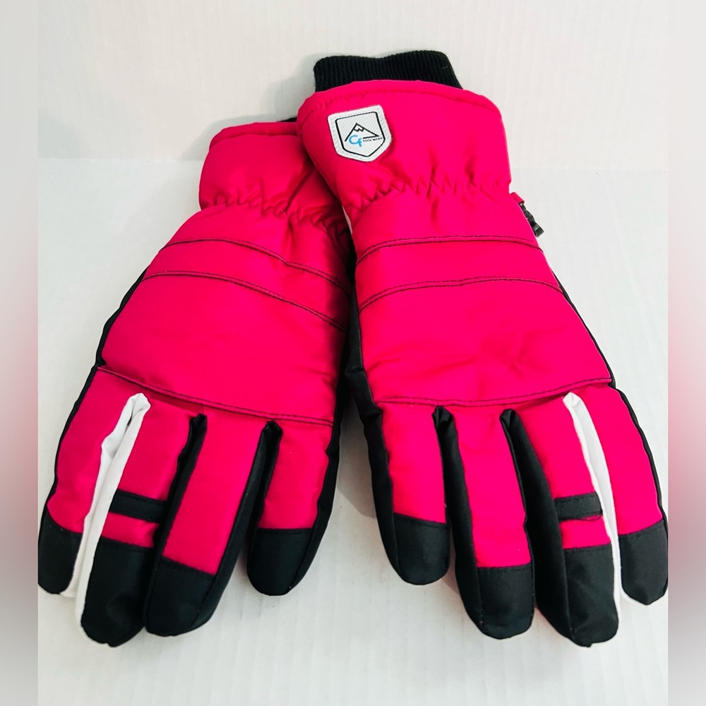 3M Thinsulate Pink and Black Gloves